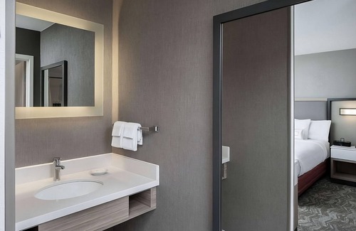 Donelson Hotel | Pet-friendly, Spacious Unit with Breakfast, Best Location in Nashville!
