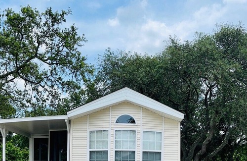 Butler Beach Cottage | Pet Friendly St. Augustine Cottage - Just 2 blocks from the beach!