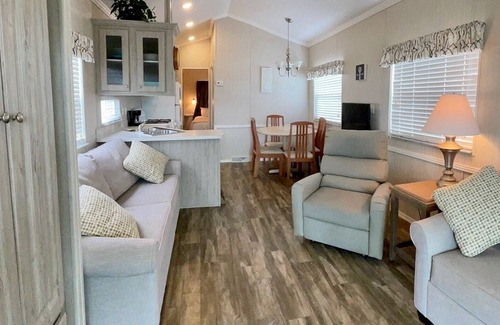 St. Augustine Beach Cottage | Pet Friendly St. Augustine Cottage - Just 2 blocks from the beach!