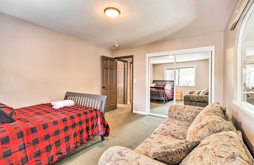 Lower Kingsbury House | Pet-Friendly Stateline Home < 2 Mi to Lake Tahoe!