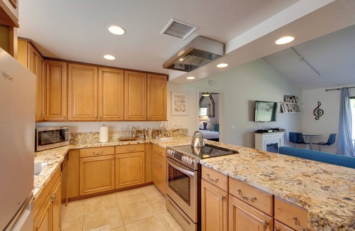 Palm Desert House | Pet-Friendly Stay w/Patio in Palm Desert Resort!
