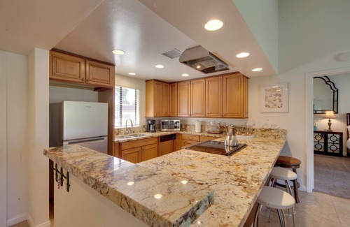 Palm Desert House | Pet-Friendly Stay w/Patio in Palm Desert Resort!