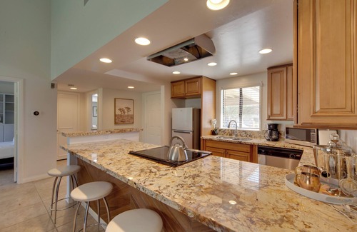 Palm Desert House | Pet-Friendly Stay w/Patio in Palm Desert Resort!