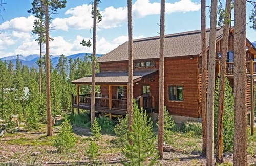 Grand Lake Condo | Pet Friendly Studio Condo with High Quality Finishes!