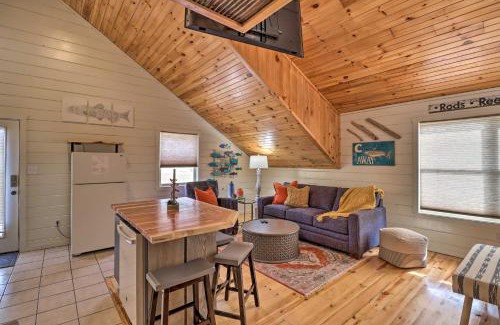 Mountain View Apartment | Pet-Friendly Studio with Loft and Mountain Views!