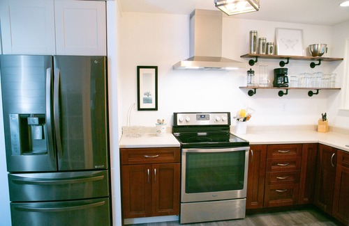 Stevensville House | Pet Friendly, Sunset Ridge, Sleeps 8