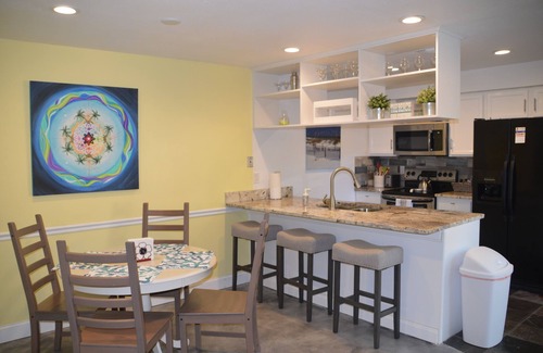 Ocean Woods House | Pet Friendly Townhouse w/Private Courtyard, Covered Parking - No Cleaning Fee