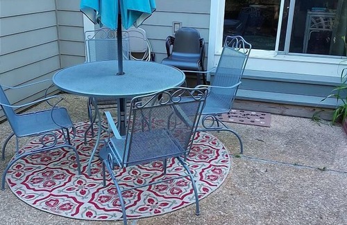 Country Club Estates House | Pet friendly town home, located in the center of Rehoboth.