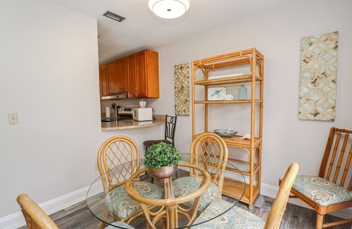 St. Augustine Beach Apartment | Pet-Friendly Townhome St Augustine Beach & Tennis Resort 901
