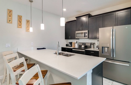 Four Corners House | Pet Friendly! Townhome w/Pool in ChampionsGate