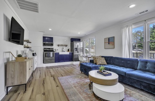 Greenville House | Pet-friendly, 5BR,4BA 8-bed, private pool+firepit, home + apt, 3 min to Furman