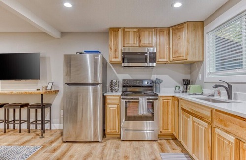 Mount Hood Village Apartment | Pet-Friendly, Private BBQ Deck - Mt Air Unit 7