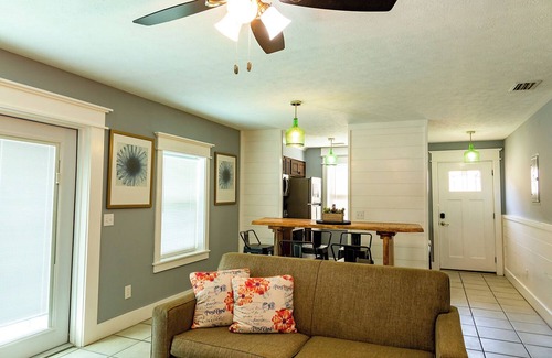 Panama City Beach Villa | Pet Friendly Two Bedroom Condo with pool outside your back door. Seahorse