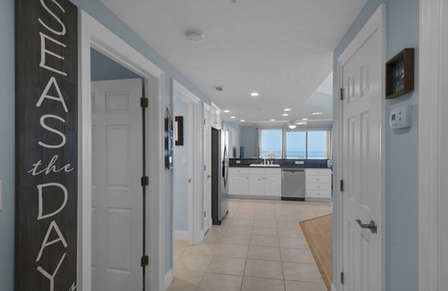 Lower Grand Lagoon Condo | PET FRIENDLY-BEACH CHAIRS UMBRELLA INCL-3 UNITS SIDE BY SIDE 1904,1905,1906