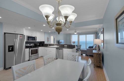 Lower Grand Lagoon Condo | PET FRIENDLY-BEACH CHAIRS UMBRELLA INCL-3 UNITS SIDE BY SIDE 1904,1905,1906