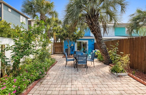 Biltmore Beach Condo | Pet-friendly gem steps from the beach! Beautiful garden, & balcony!