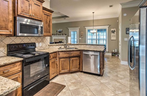 Valdosta House | Pet-Friendly Valdosta Home w/ Grill!