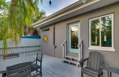 Tarpon Springs House | Pet-Friendly Waterfront Home - 2 Mi to Beach!
