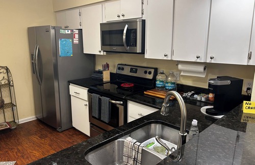 Fellowship House | Pet-Friendly WEC Horses Golf Gated Resort 2/2 BR Home Tennis Pool Gym FencedYard