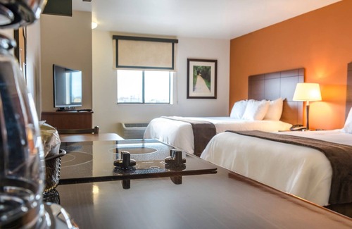 Hastings Hotel | Pet-Loving Room Close to Trails at Lake Hastings – Affordable & Convenient