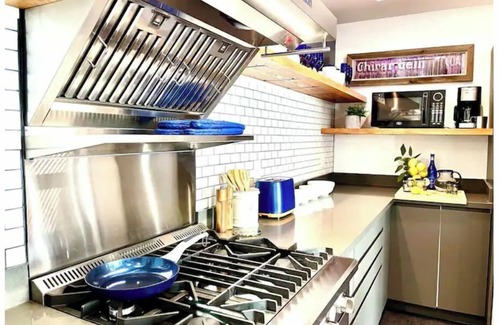 Petaluma Apartment | Petaluma Warehouse Loft Collection Unit E