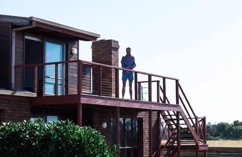 Peterborough House | Peterborough Beach House