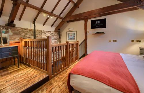 Llanhamlach House | Peterstone Court Country House Restaurant & Spa