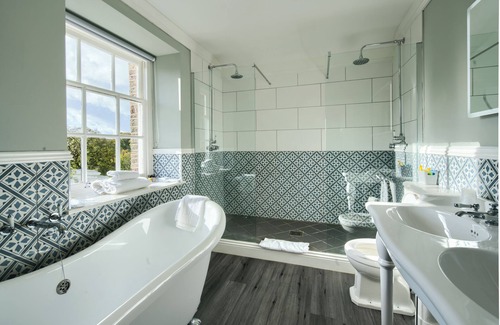 Llanhamlach Hotel | Peterstone Court