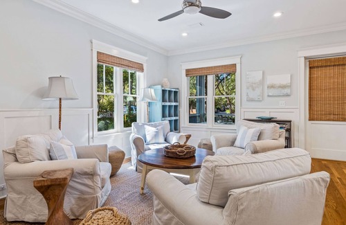 Cottage District House | PetFriendly Gem By Gulf w Cart and Luxe Amenities