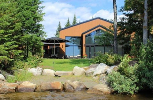 Sainte-Cecile-de-Whitton Ski Chalet | Petit coin de Paradis