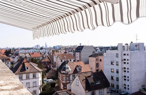 Cronenbourg Est Apartment | Petit Cronenbourg - 15min du Marché de Noël - Vue panoramique - Gare à 5 min