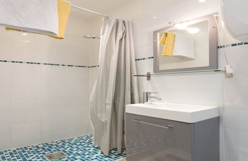 Gentilly Apartment | Petit Espace Bien Agencé Pour Court Séjour , Proche Maison des Examens