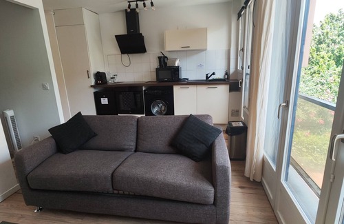 Saint - Agne Apartment | Petit Havre Moderne in Toulouse - Secure parking 5min walk from the metro