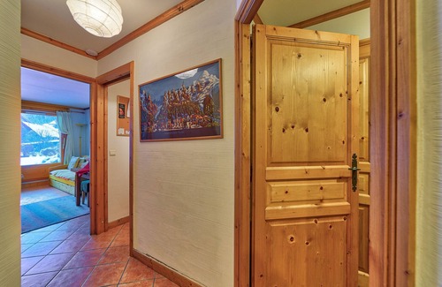 Chamonix City Centre Apartment | Petit Jardin Chamonix Holidays Village Centre