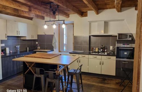 Laroquebrou Apartment | Petit nid