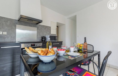 La Croix-de-la-Rochette House | PETIT PAYS - LA CROIX DE LA ROCHETTE