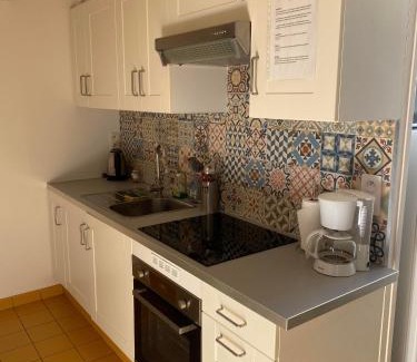 Saint-Meloir-des-Ondes House | Petite Maison située entre Saint-Malo et Cancale