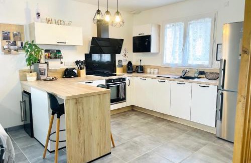 Poupry House | Petite maison au calme