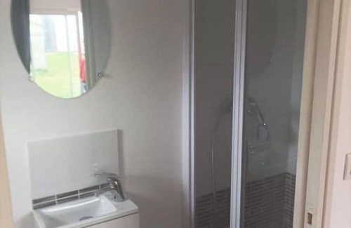 Rousson Apartment | Petite Maison Dans Propriété