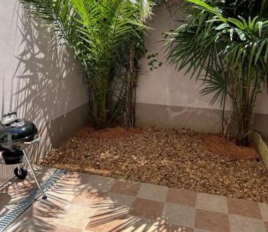 Saint-Charles du Port House | Petite maison rose