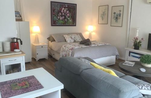 Blairgowrie House | Petite Provence Cottage