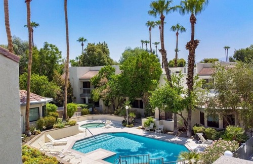 Uptown Design District Condo | Petite RETREAT in Palm Springs