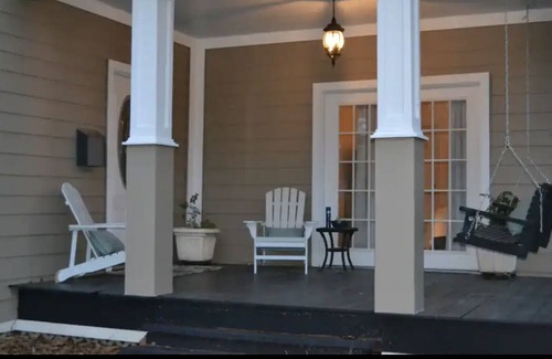 Lake Charles Apartment | Petite Suite with Private Entrance Connected to Main Home