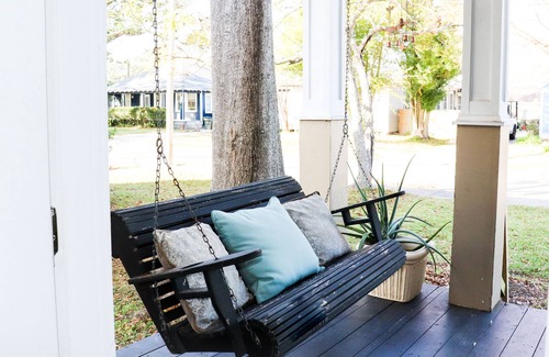 Lake Charles Apartment | Petite Suite with Private Entrance Connected to Main Home