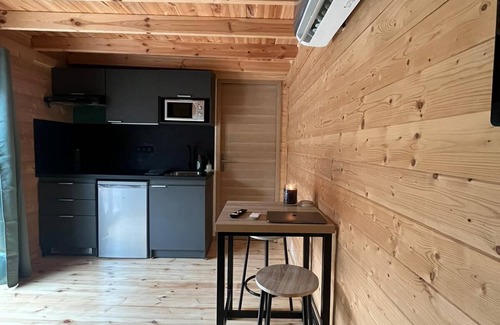 Montbazin Cabin | Petite Villa/pavillon en Bois de 45 m2 à 15 Minutes de Sète
