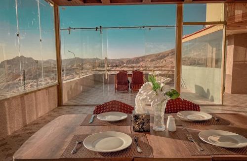 Wadi Musa Hotel | Petra Jewel Luxury Hotel