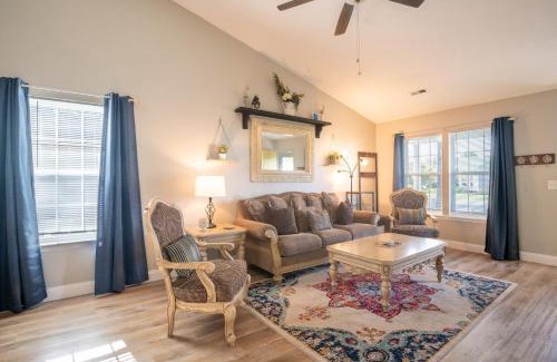 Silver Lake House | Pets Allowed 20 minutes from the beach