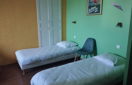 Digne-les-Bains Hotel | Pets Allowed w/Parking! Close to Cathedral & Shop