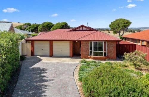 Normanville House | Pets at the Beach 8 Marto Court