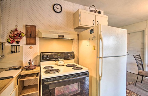 Margate House | Pets Welcome: Cozy Home w/Pool in Margate!